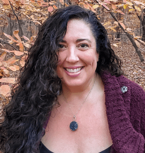 Roya Monadjemi, Bookkeeper